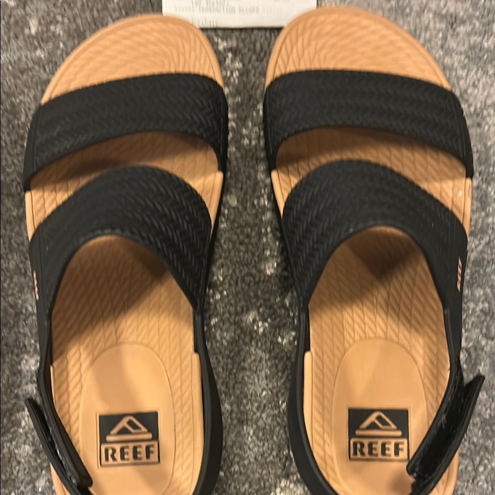 $85 each 2 $60 Reef Tan and Black Slide Sandals size 7 - Picture 4 of 12